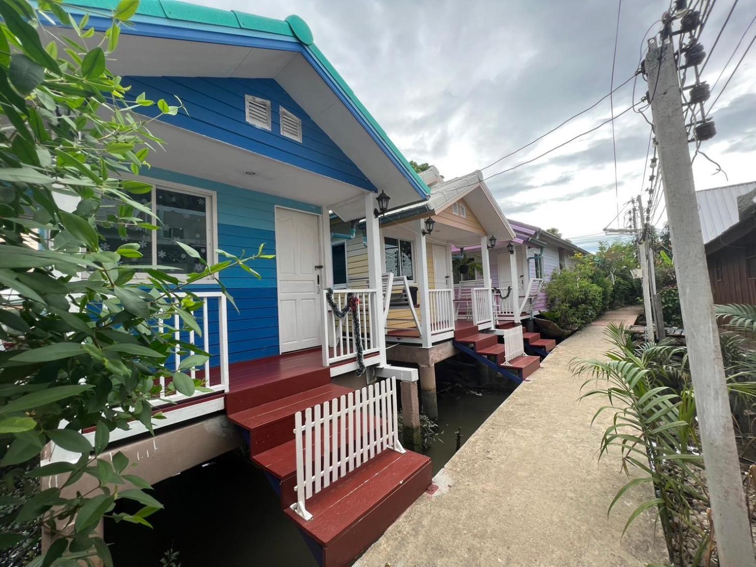 Se'Sun Amphawa Hotel Exterior photo
